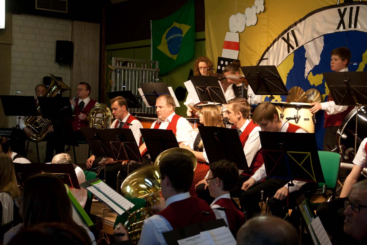 colors-music-2016_14_20160510_1099561658