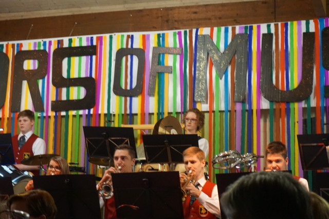 colors-music-2017_23_20170523_2090708863